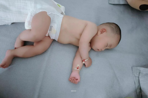 西宁三个月宝宝发育标准